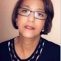 Fatima, babysitter à Paris