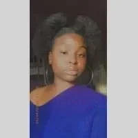 Bintou, babysitter à Paris