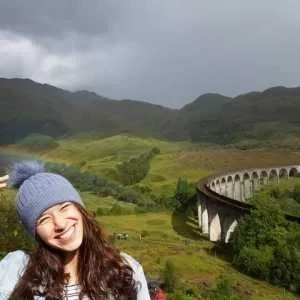 Stephanie , babysitter à Paris