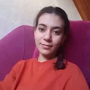 Sarra, babysitter à Paris