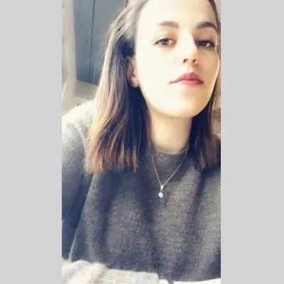 Nouria, babysitter à Paris