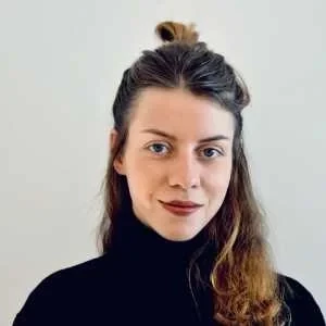 Adèle, babysitter à Paris