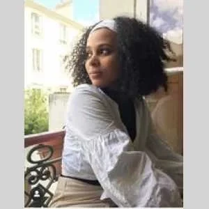 Mathilde, babysitter à Paris