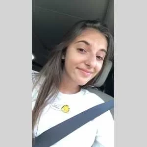 Eva, babysitter à Cannes