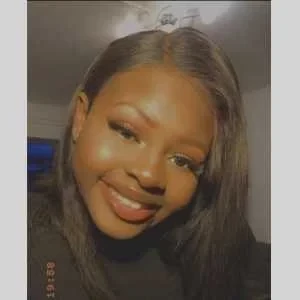 Hadja, babysitter à Paris