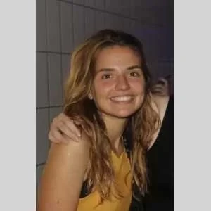 Irène , babysitter à Paris