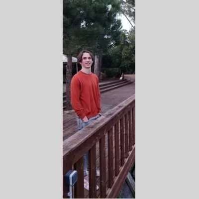 Antoine, babysitter à Lyon