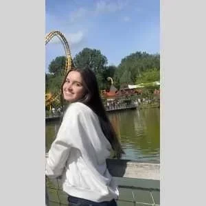 Romane, babysitter à Paris