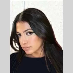 Sherine, babysitter à Paris