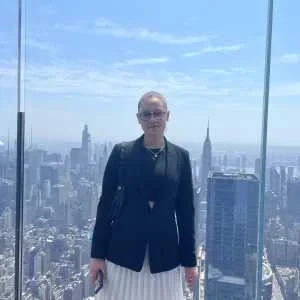 Nina, babysitter à Lyon