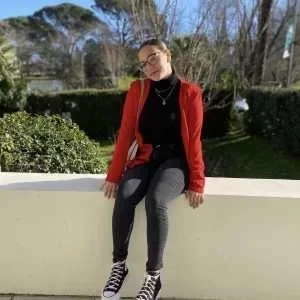 Berivan, babysitter à Bayonne
