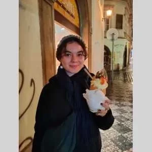 Margot, babysitter à Paris