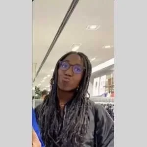 Lysella, babysitter à Clichy