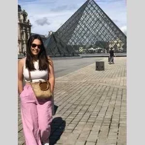 Angele, babysitter à Villenave d Ornon