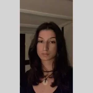 Clara , babysitter à Fontenay sous Bois