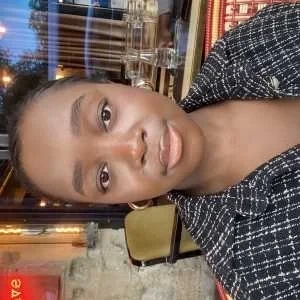 Allegra , babysitter à Paris