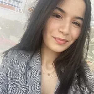 Imane, babysitter à Paris