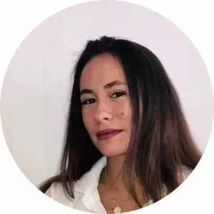 Angelique, babysitter à Pantin