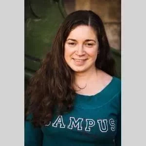 Sophie , babysitter à Paris