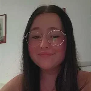 Lea, babysitter à Draguignan