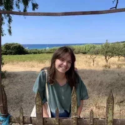 Sara, babysitter à Clermont Ferrand