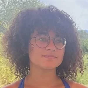 Nina, babysitter à Paris