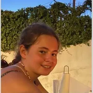 Emilie, babysitter à Paris