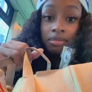 Thalycia, babysitter à Nanterre