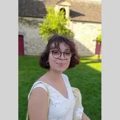 Livie, babysitter à Paris