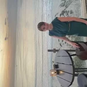 Axelle , babysitter à Lyon