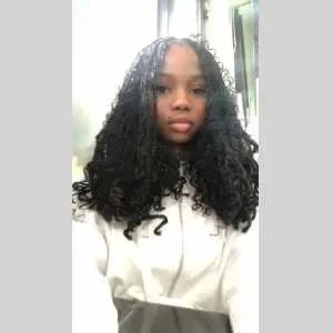 Laurene , babysitter à Choisy le Roi