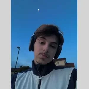 Simon, babysitter à Lyon