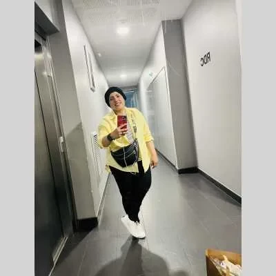 Hayat, babysitter à Paris