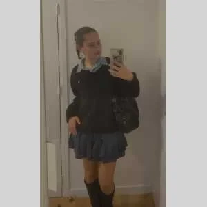 Léonore , babysitter à Versailles