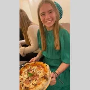 Jeanne, babysitter à Asnieres sur Seine