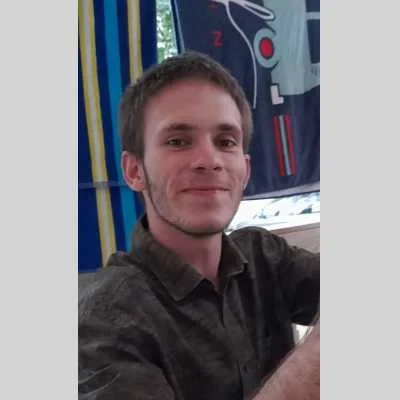 Olivier, babysitter à Toulouse