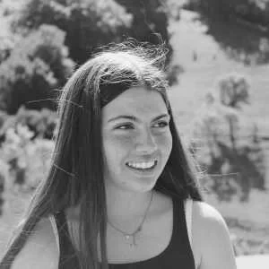 Zoé, babysitter à Clichy