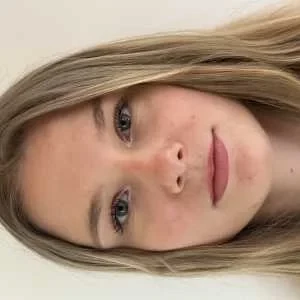 Clara, babysitter à Strasbourg