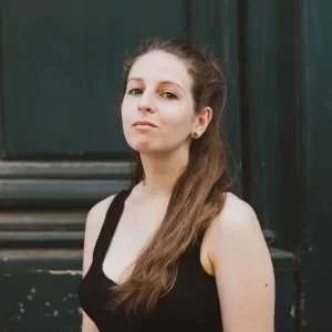 Léa, babysitter à Pantin