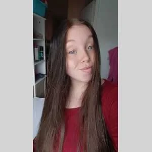 Melyna , babysitter à Ciboure