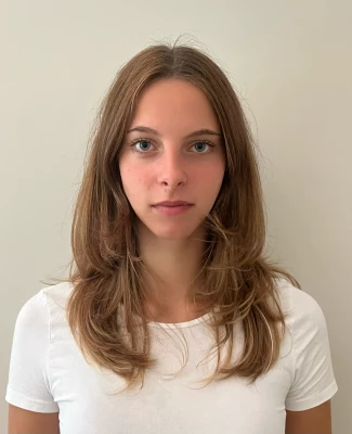 Sanda, babysitter à Compiègne