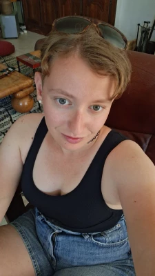 Sandra, babysitter à Fréjus