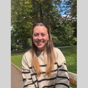 Manon babysitter à Saint Martin de Crau